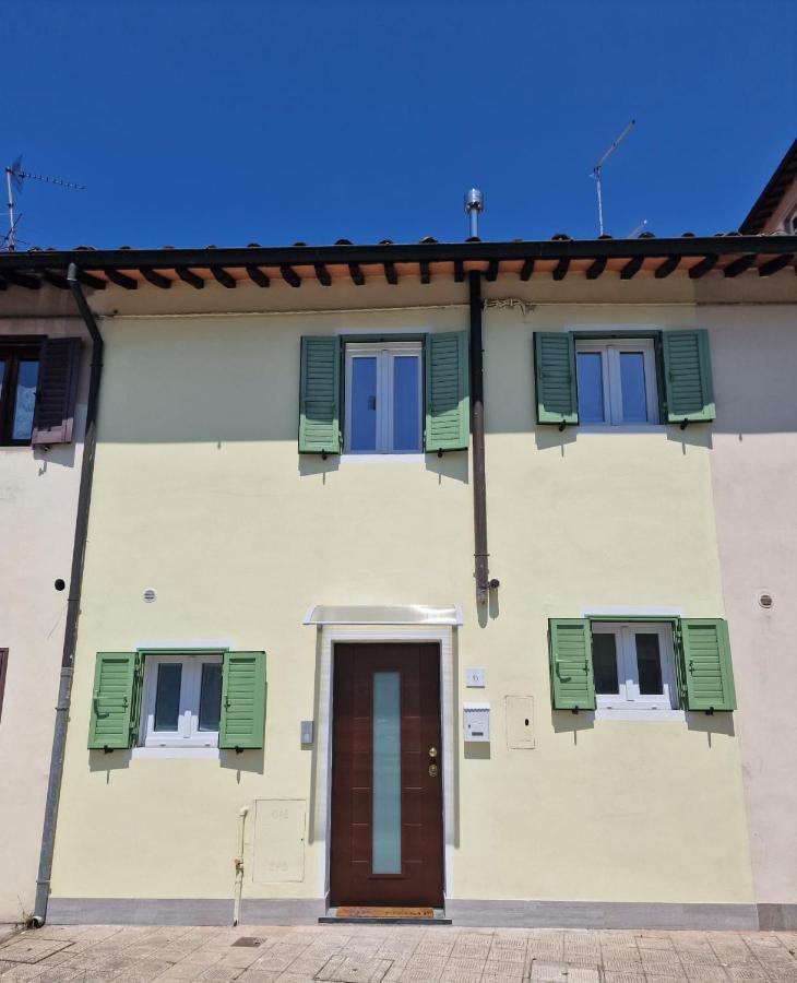 הוילה Casina Elena - Viareggio Centro מראה חיצוני תמונה
